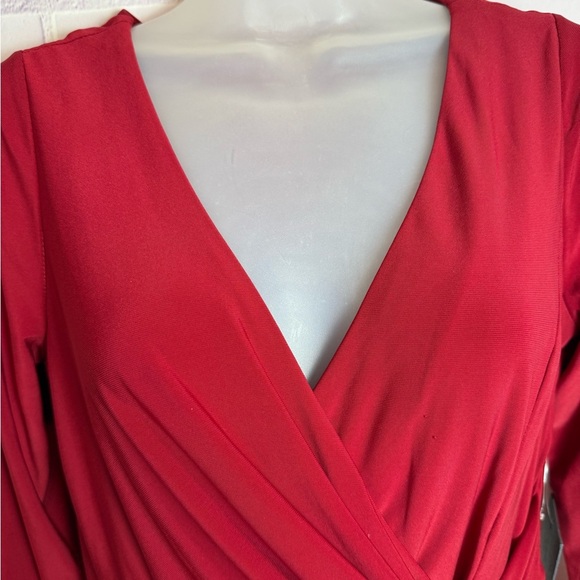 MARINA Red Ruffled Wrap Dress with Tie Front/size M - Picture 4 of 10